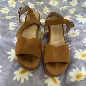 Eileen Fisher Women's Brown Sandals platform 10